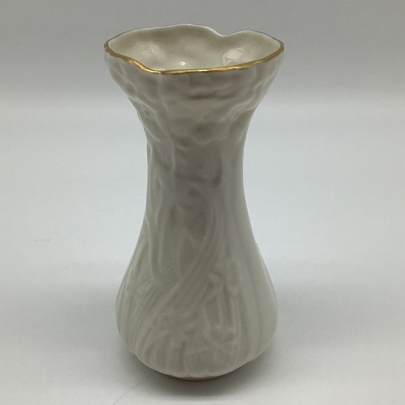 Belleek Trio of Small Vases, Made in Ireland - Picture 7 of 12